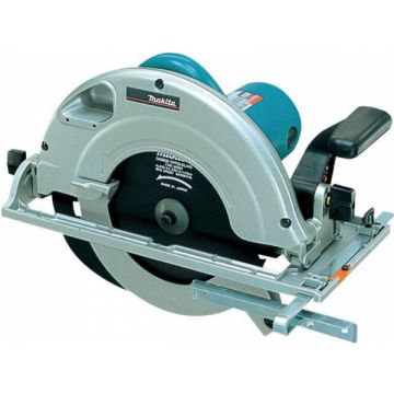 Makita 5903R - Fierastrau circular 2000 W 235x30 mm